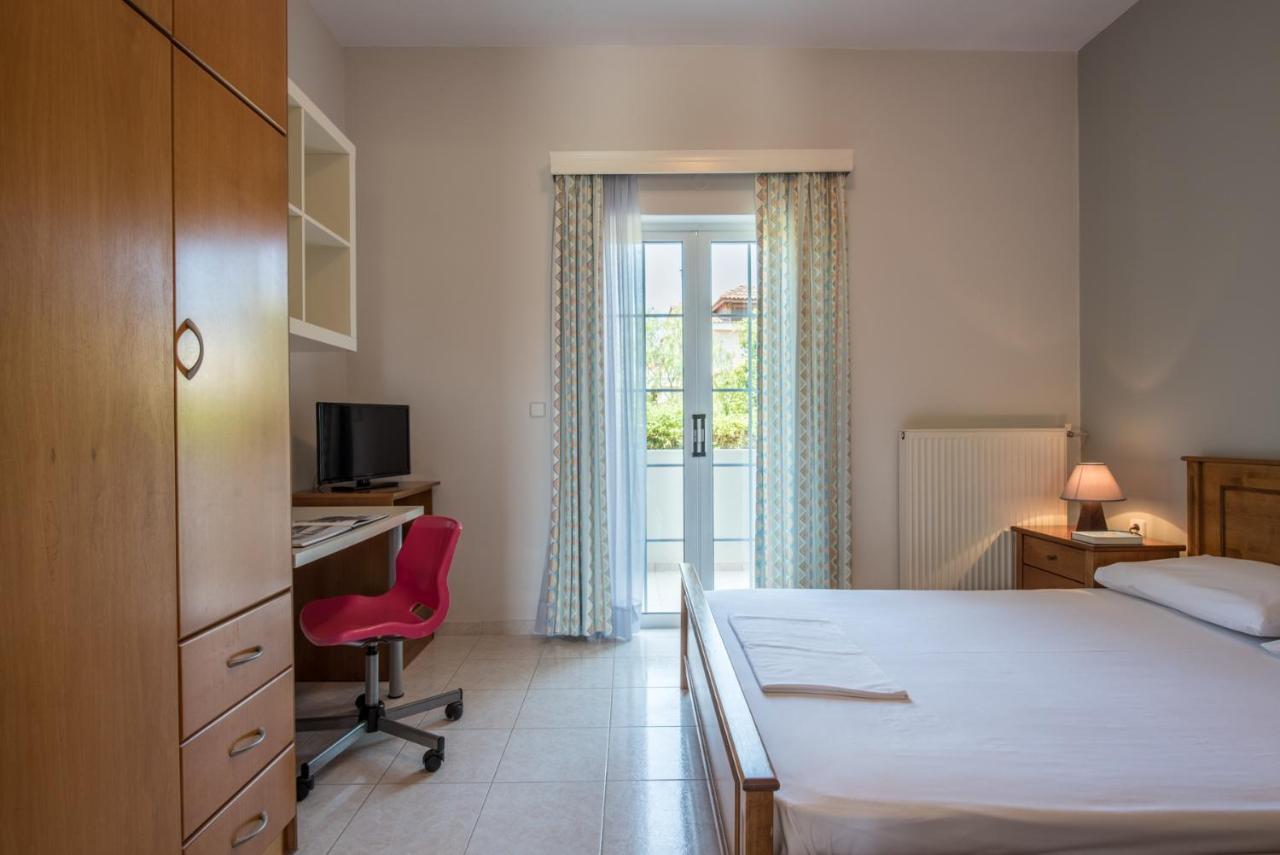 Mystic Garden Apartments Zakynthos Town Exterior photo